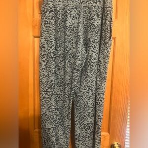 Athleta Ocelot Spot Minimalistic Grey Salutation Jogger XL